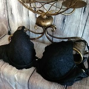 3/$30 COMFY Light padded black lace 38D bra plunge